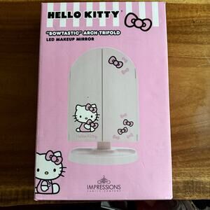 NIB Hello Kitty X Impressions Arch Trifold Bowtastic LED Mirror